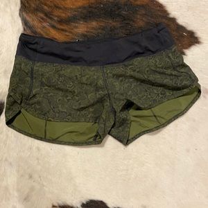 Lululemon speeds. 4 way stretch